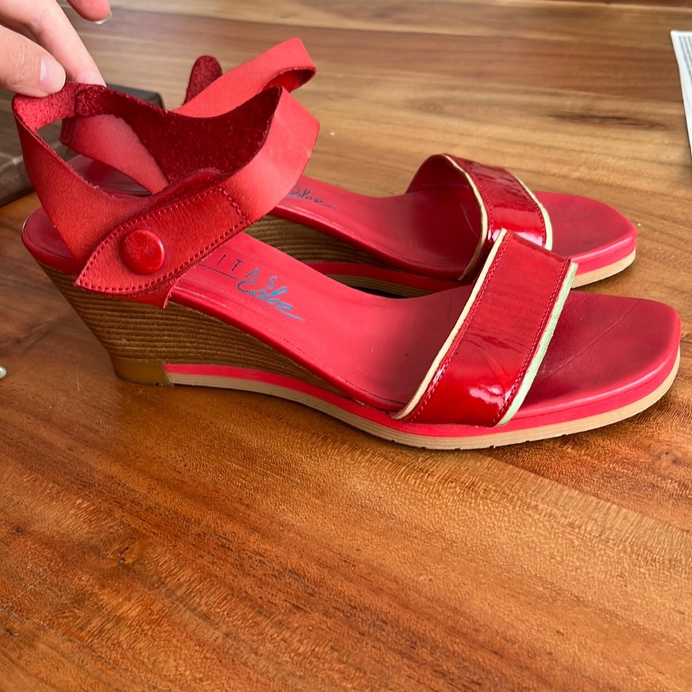 Hispanitas Color Leather Wedge Sandals 39 or 8